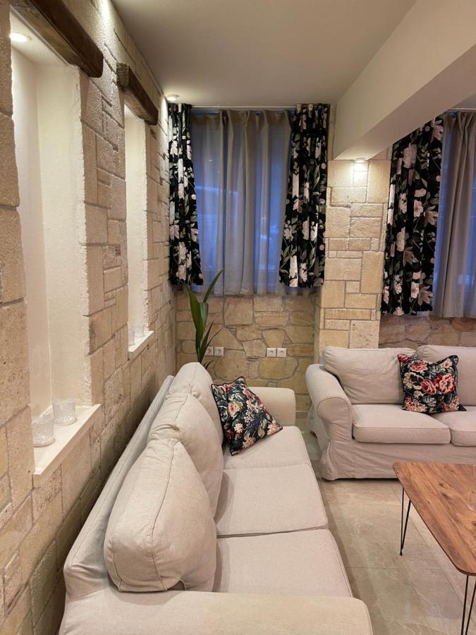 Stone Apartment 2 เทสซาโลนิกิ ภายนอก รูปภาพ