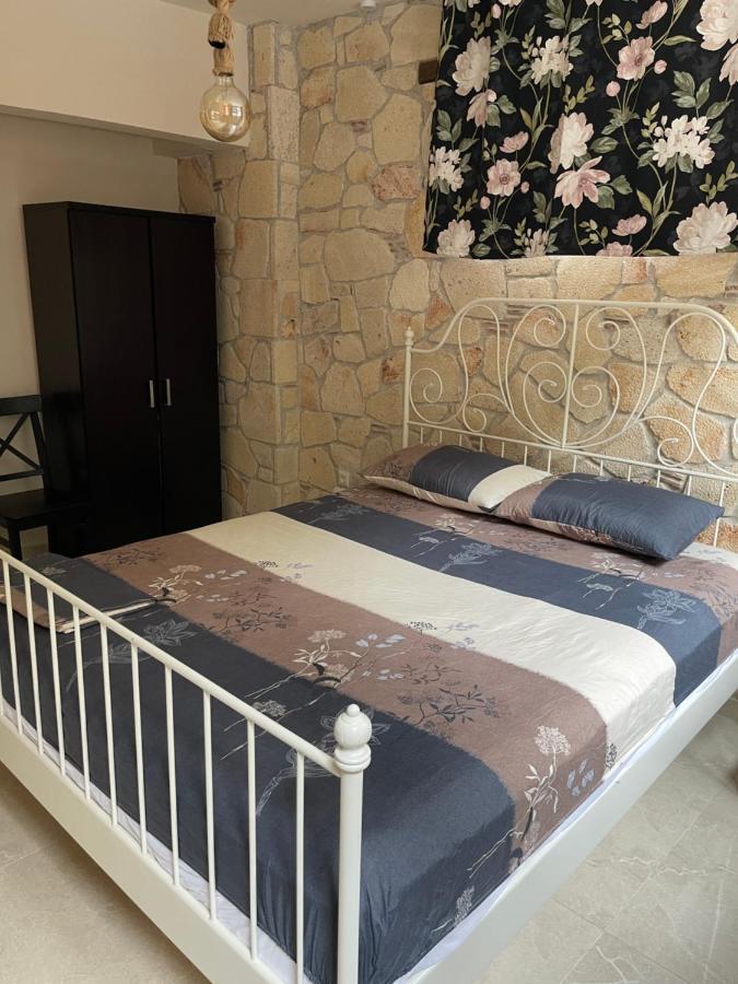 Stone Apartment 2 เทสซาโลนิกิ ภายนอก รูปภาพ